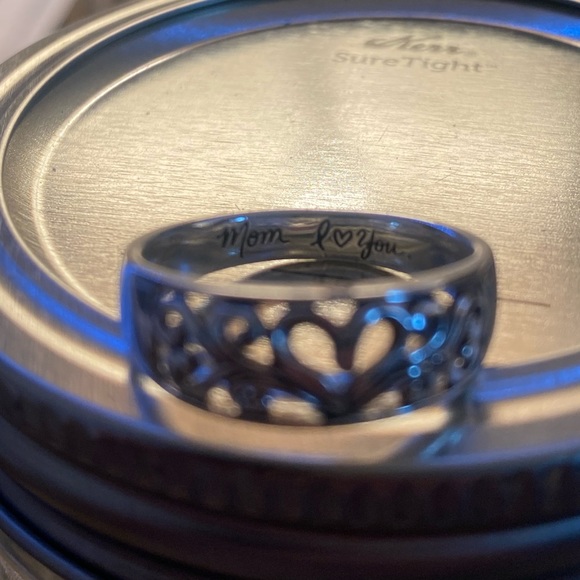 Female rings - Picture 2 of 14